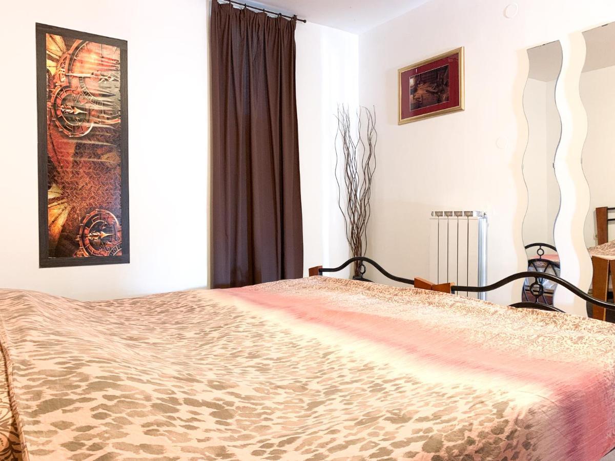 Apartmani Sincic Pula Exterior foto